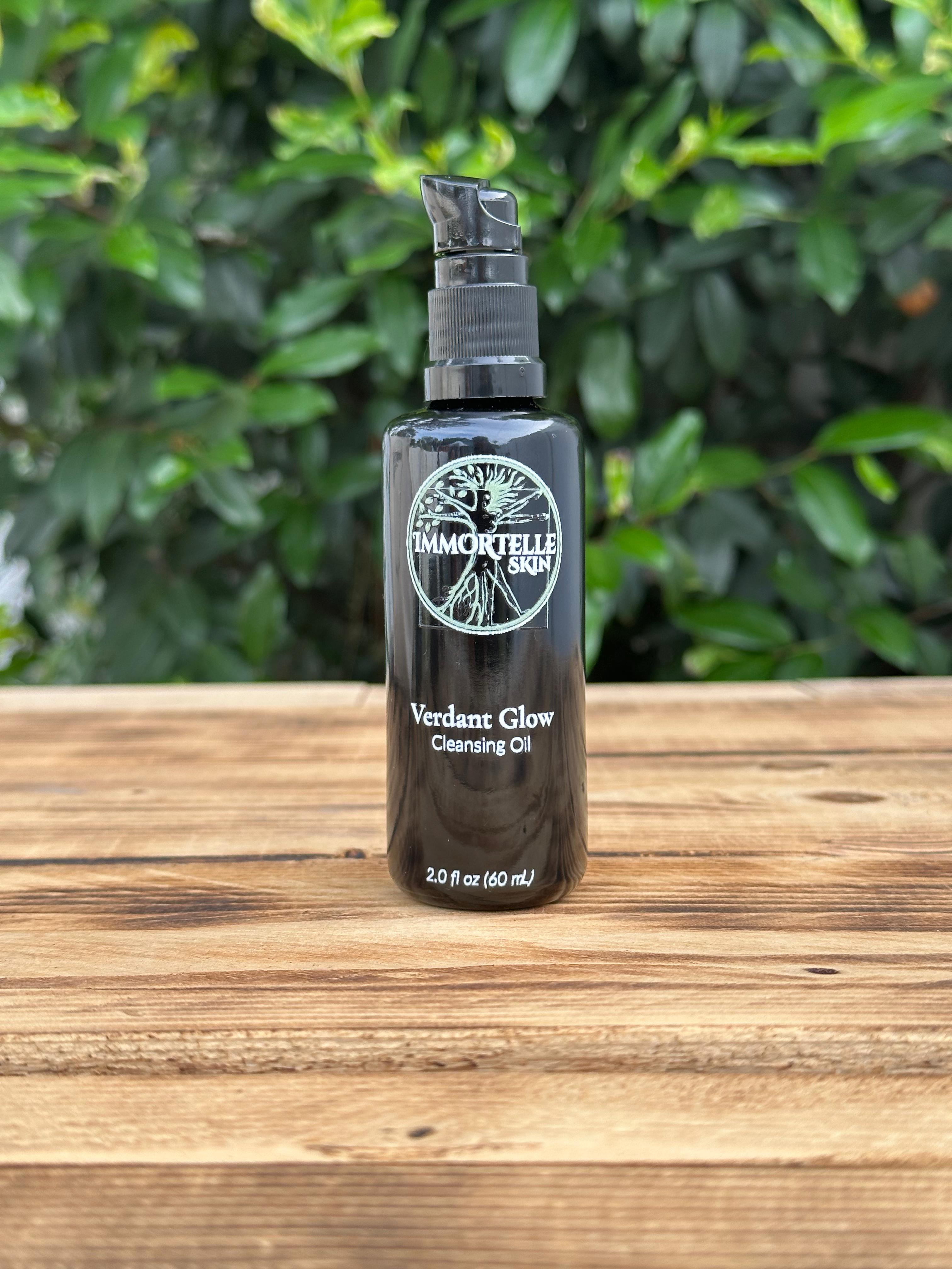 Immortelle Skin Verdant Glow balancing cleansing oil – violet glass bottle